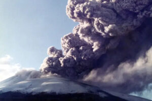 浅間山 観光 過去の噴火時期